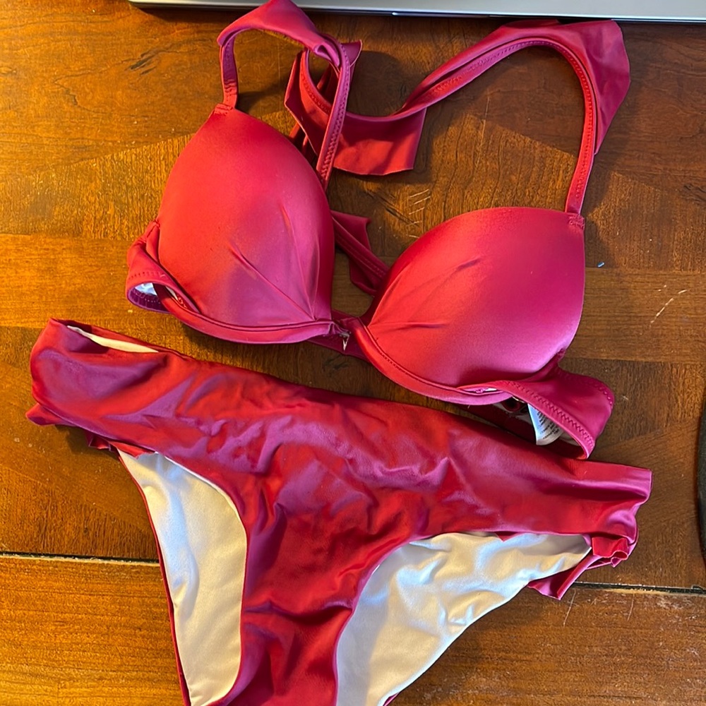 Shade & Shore Fuschia Bikini